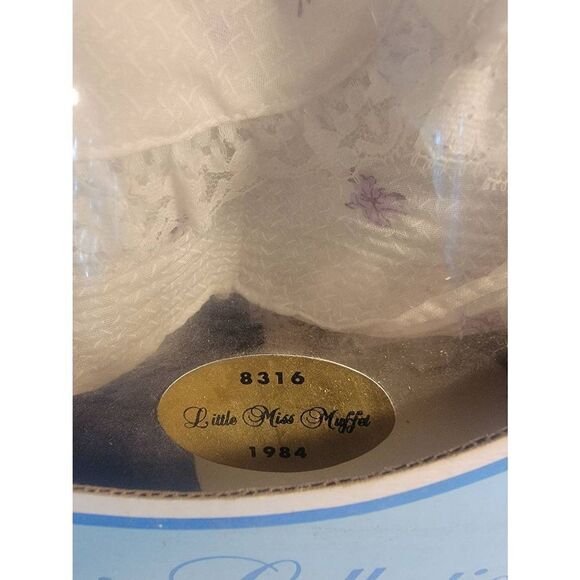 Vintage 1984 Precious Ones Porcelain Collection Little Miss Muffet Doll IOB - Picture 2 of 6